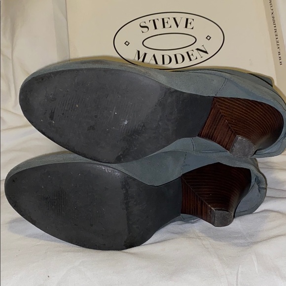 Steve Madden “Carlsen” Grey Suede Boots - Size 10 - Picture 4 of 5